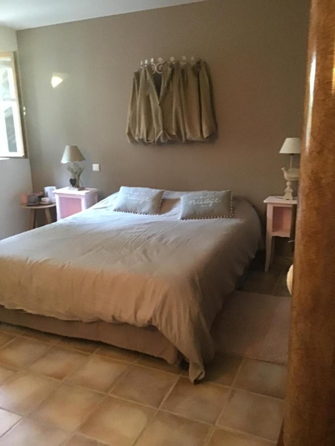 Bed and Breakfast Reve D'Emma Plan-dʼOrgon Exterior foto
